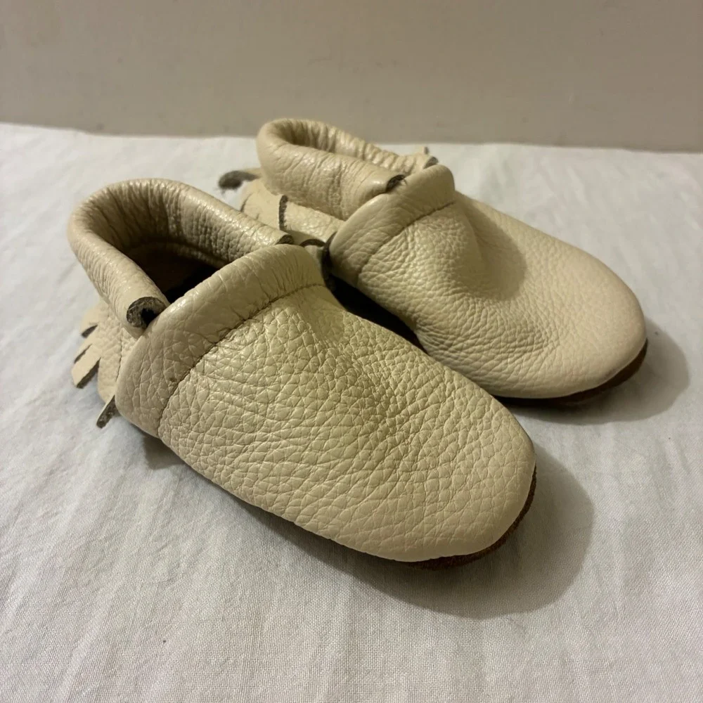 Cream Leather Baby Moccasins Fringe Soft Sole Infant Booties 4.5 Inch Outsole